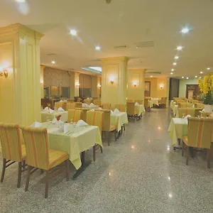 Hotel Grand Medya